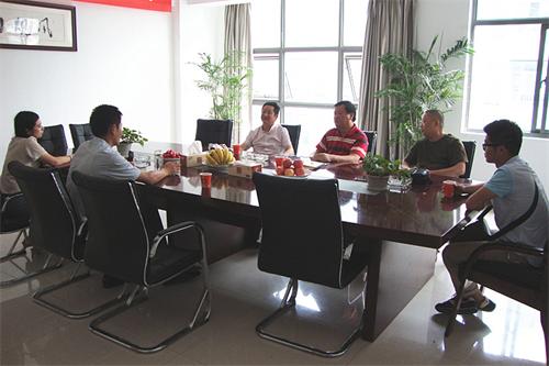 市环境监察支队领导一行来我司进行考察