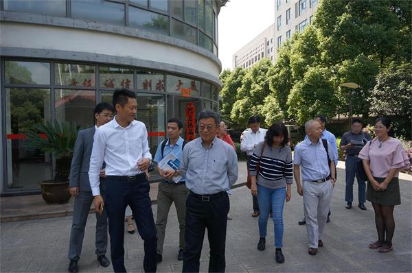 中国（海南）改革发展研究院院长、国务院发展研究中心企业所所长领导一行来我司调研工作